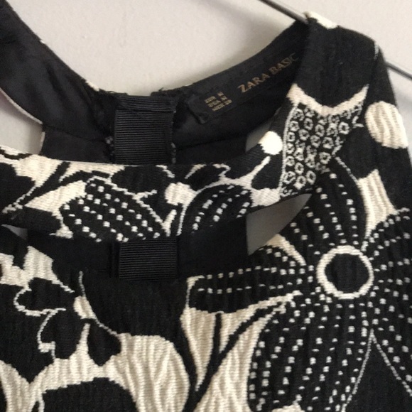 Zara cut out floral sleeveless dress medium - Picture 2 of 3